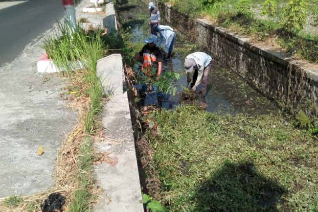 Pembersihan Berem Jalan Gebyak – Rawa Jombor Dan Pembersihan Saluran Bendung Bulusan Kecamatan Gantiwarno