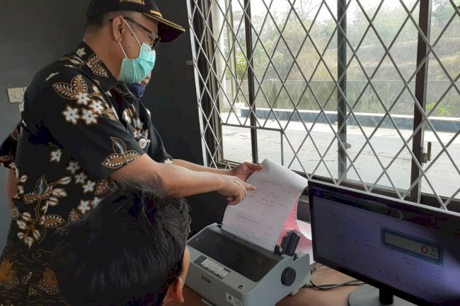 Monitoring Pengelolaan Tempat Pembuangan Akhir Sampah Troketon