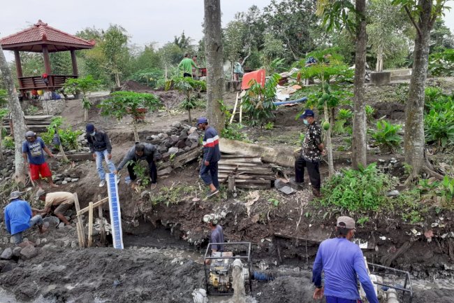 Monitoring Rehabilitasi Jaringan Irigiasi Saluran Pembuangan DI Jetis Bolo