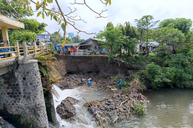 Penanganan Kerusakan Sayap Bendung Kadisaran Prambanan