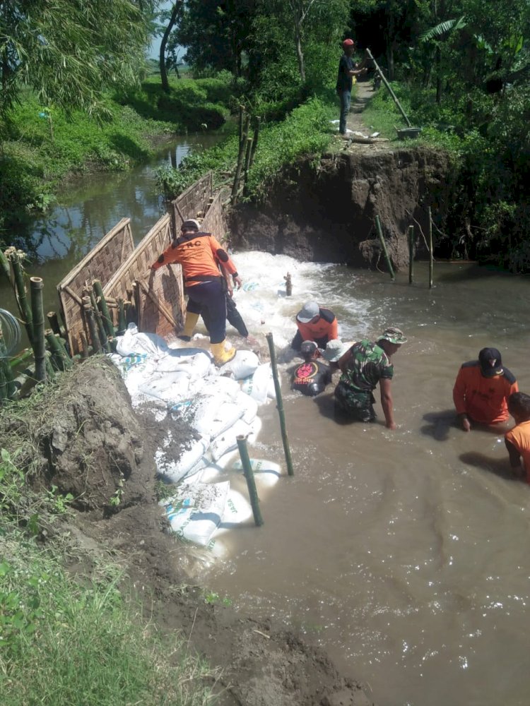 Penanganan Darurat Tanggul Jebol Kali Slegrengan