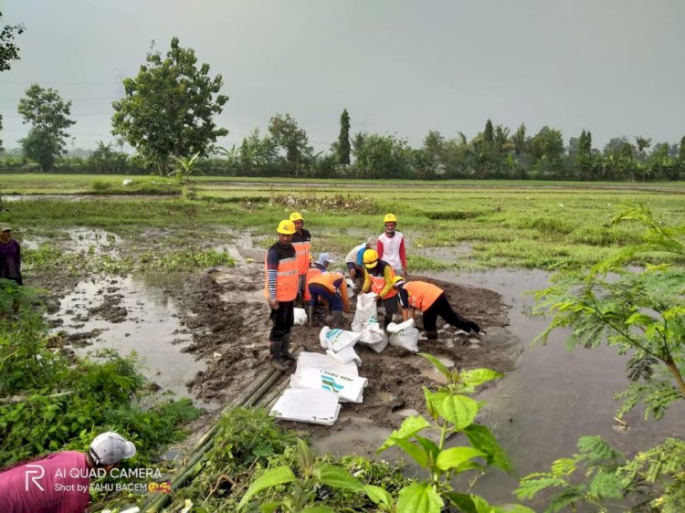 Penanganan Darurat Tanggul Jebol Kali Slegrengan