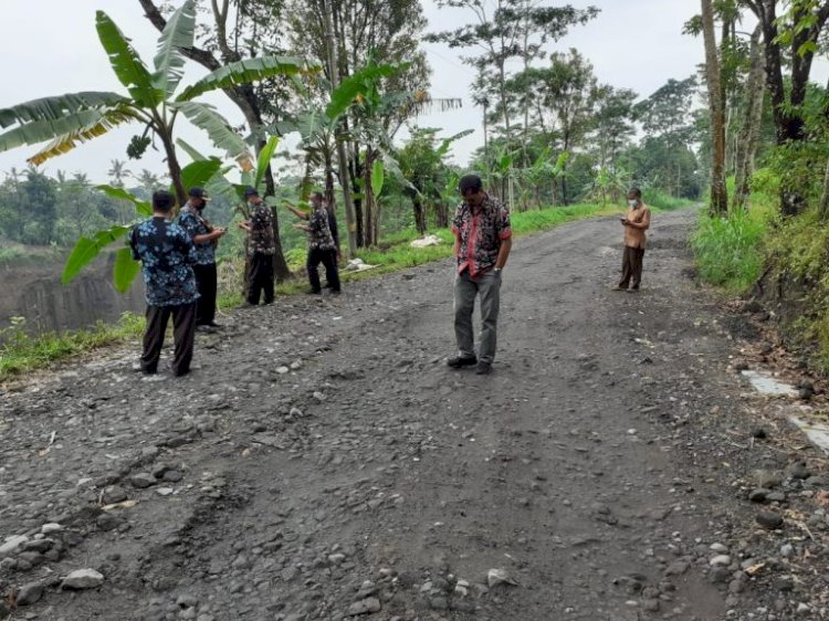 Pengecekan Peningkatan Jalan Tegalmulyo – Surowono