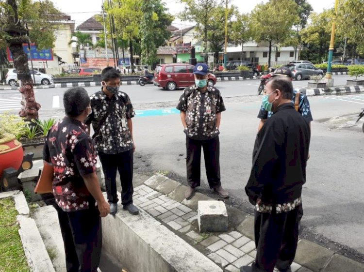 Survei Taman Depan DPRD Kabupaten Klaten