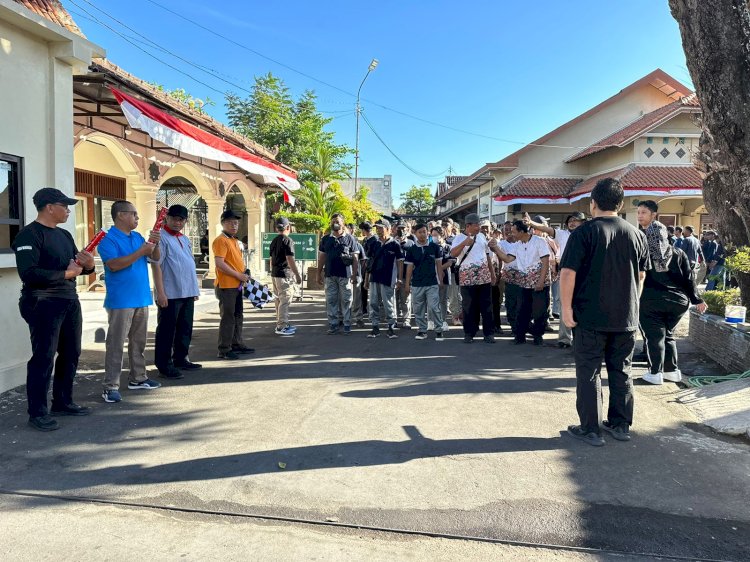 Aksi Pungut Sampah, Warnai Jalan Sehat DPUPR Klaten