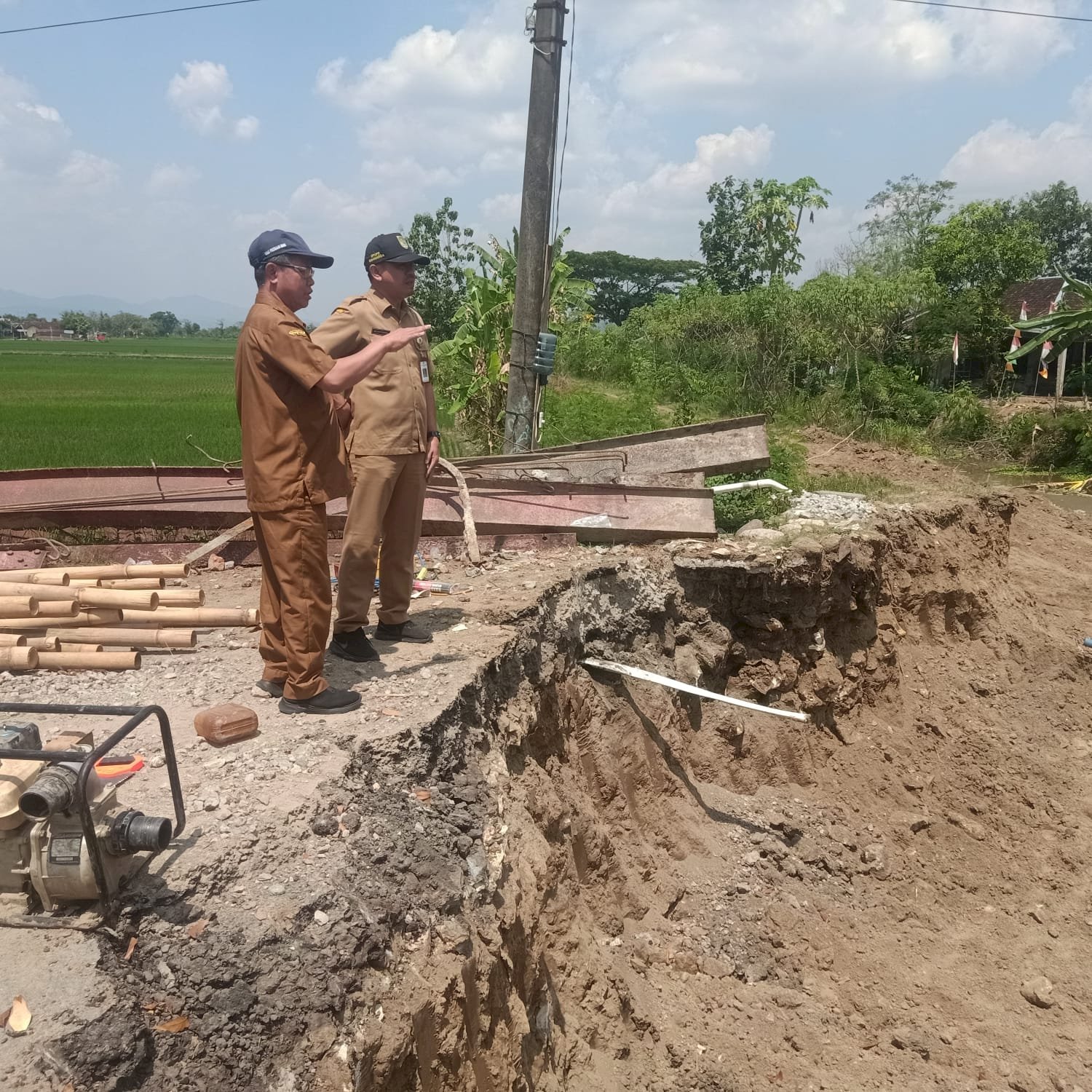 Monitoring Penggantian Jembatan Temas I